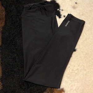 Reebok black full length leggings size medium